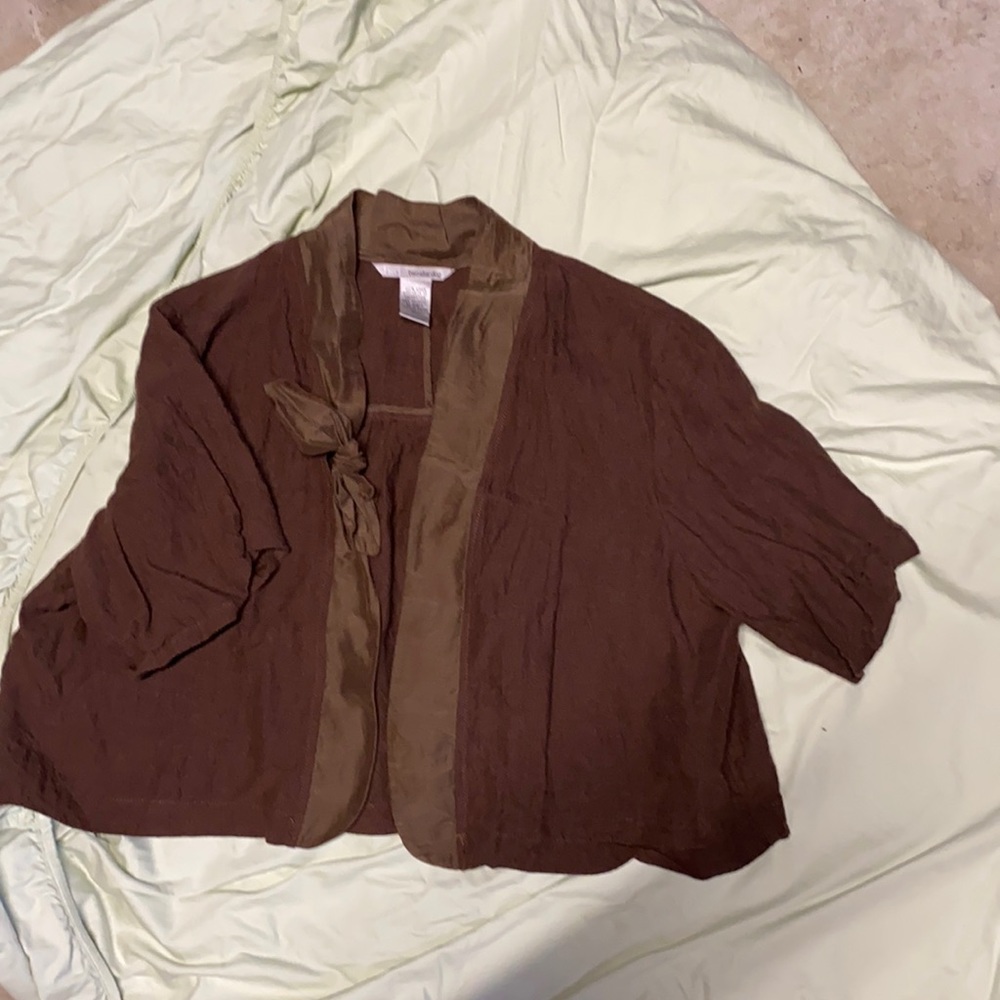 All linen crop open front top